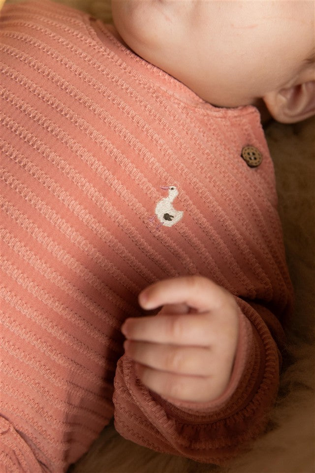 Sweater cable goose