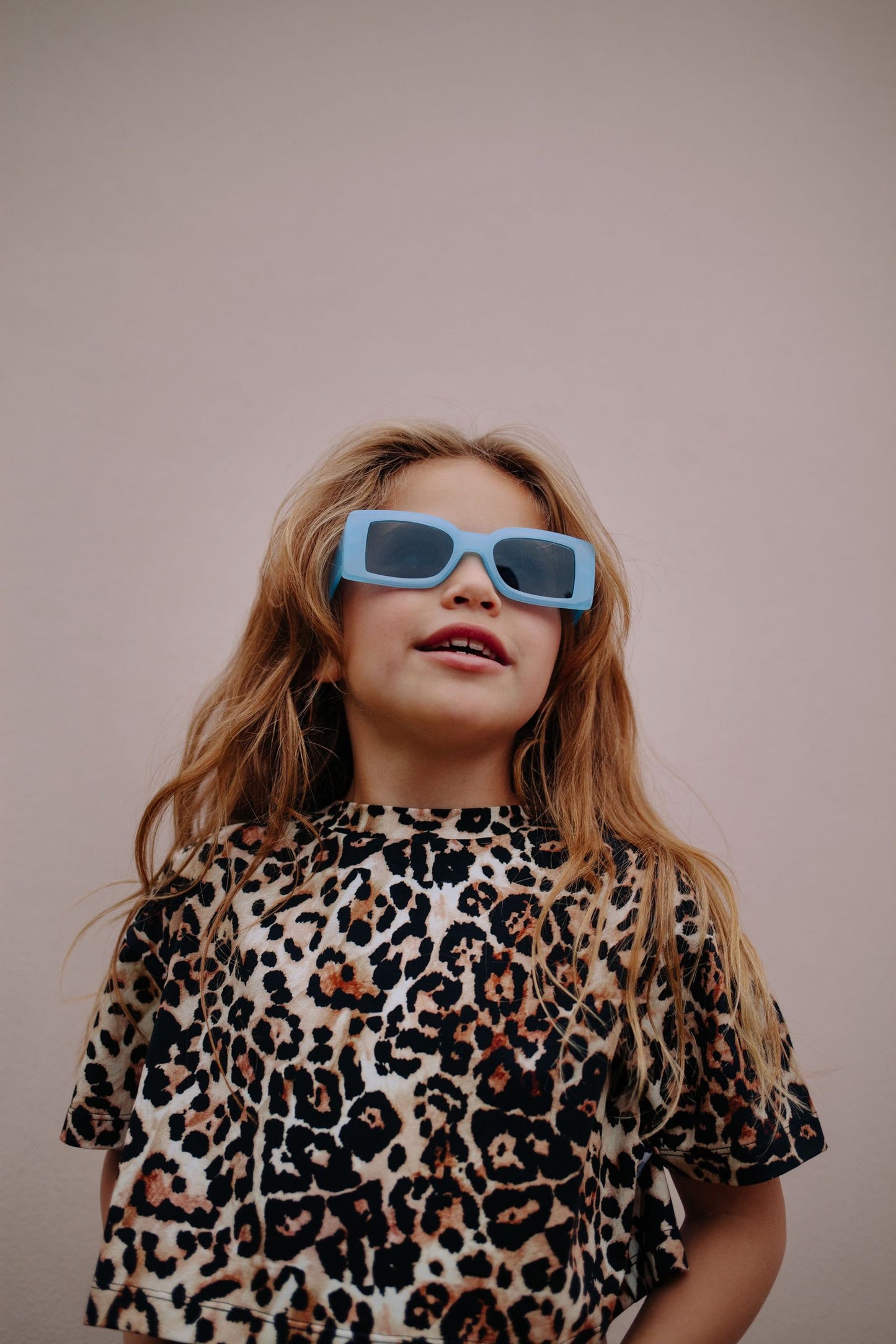 Detail leopard print op crop t-shirt
