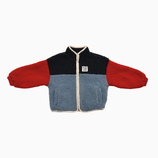 Teddy jas met Magic Vibes Club patch.