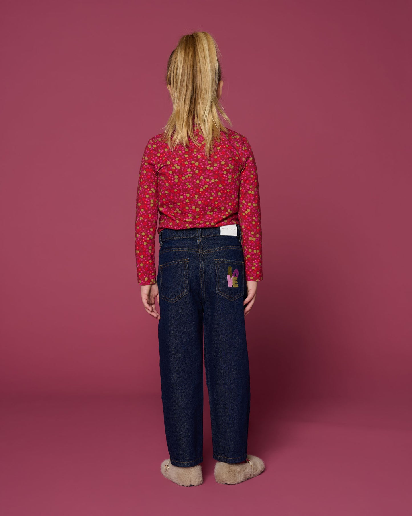 achteraanzicht turtle neck winter flower van petit blush