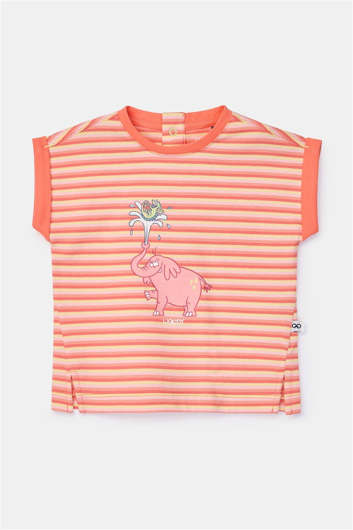 Detail olifant opdruk op gestreepte pyjama