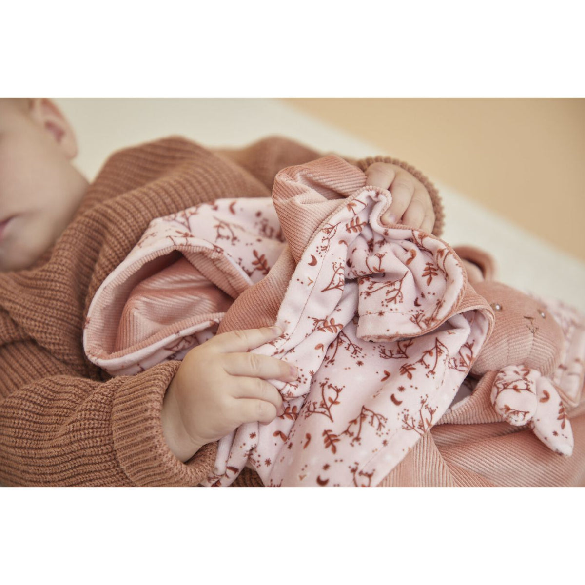 Babydeken van microvelours en ribstof