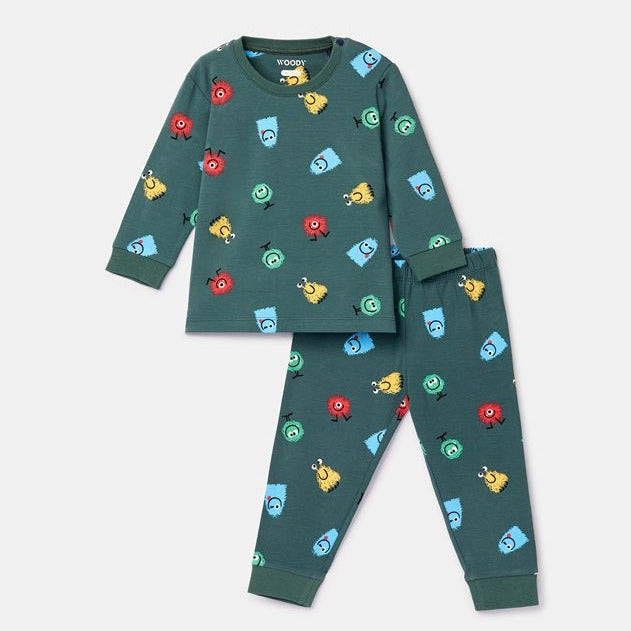 Baby pyjama met vrolijke aliens all-over print.