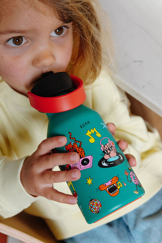 Thermosfles Disco Roar in gebruik
