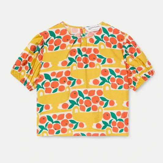 Ecru kindertopje met all-over print van citrusvruchten van Compañia Fantástica
