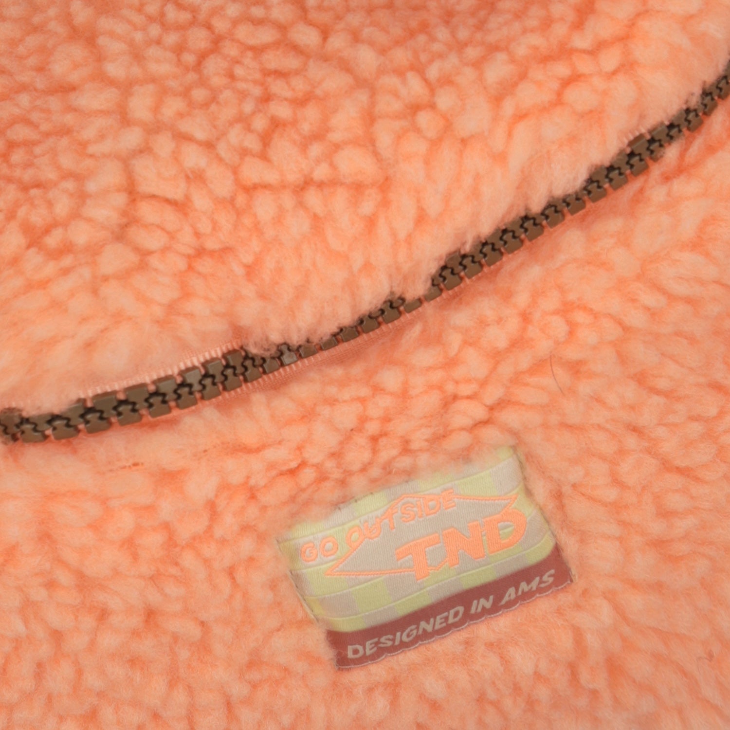 Kleine bodycross tas van teddy stof.