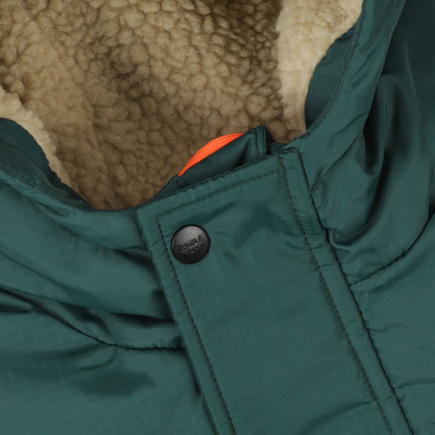 Functionele winterjas voor jongens met teddy binnenvoering detail