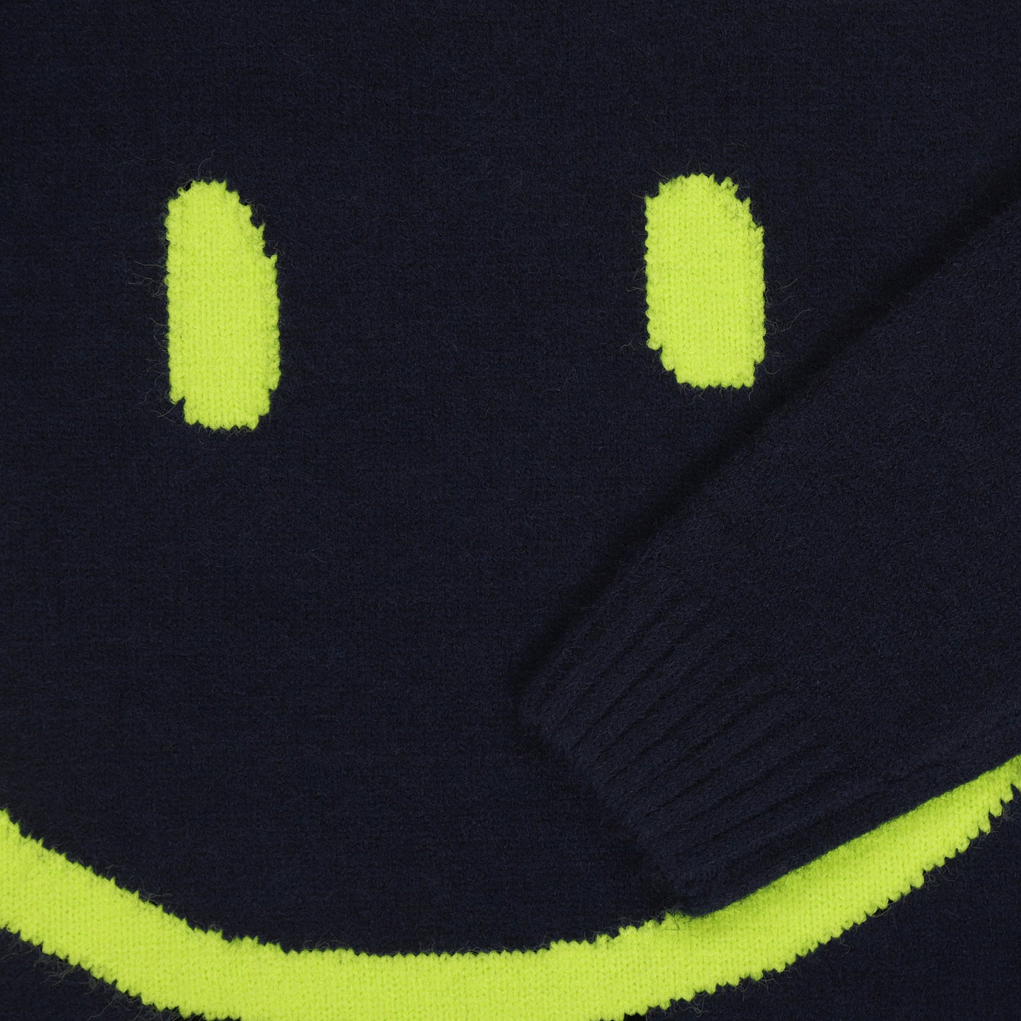 detail smiley knit op pullover