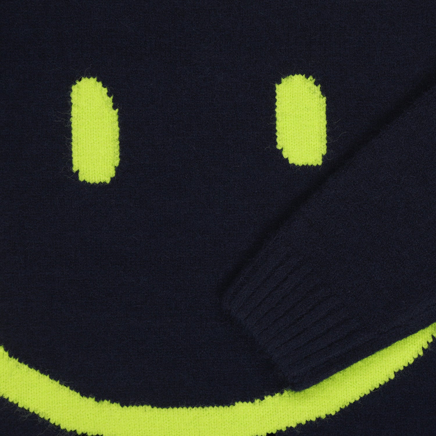 detail smiley knit op pullover