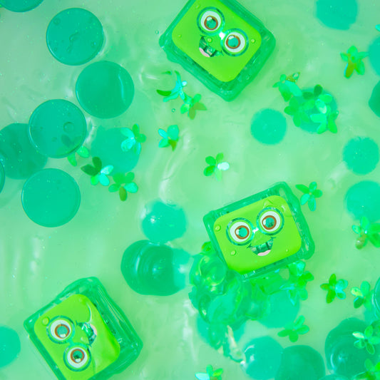 Light-Up Sensory Cubes Pippa