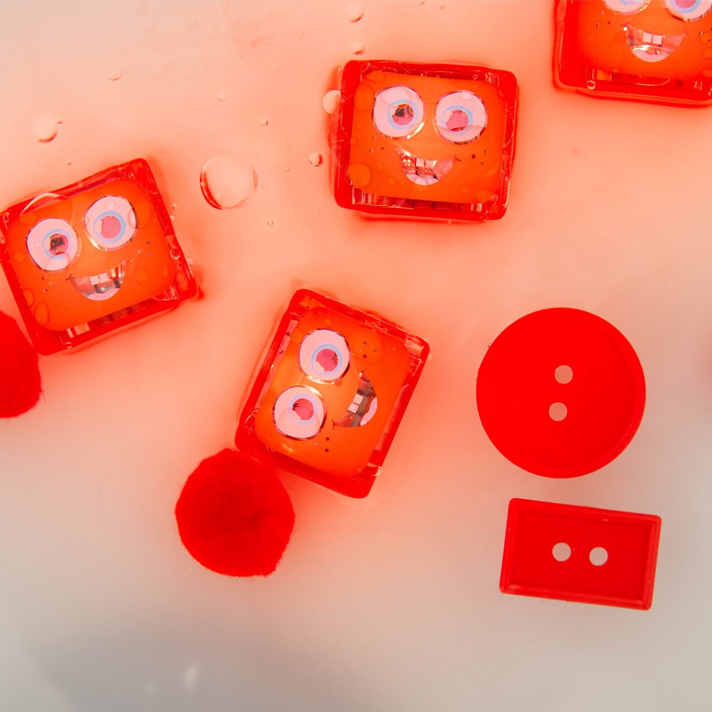 Light-Up Sensory Cubes Sammy