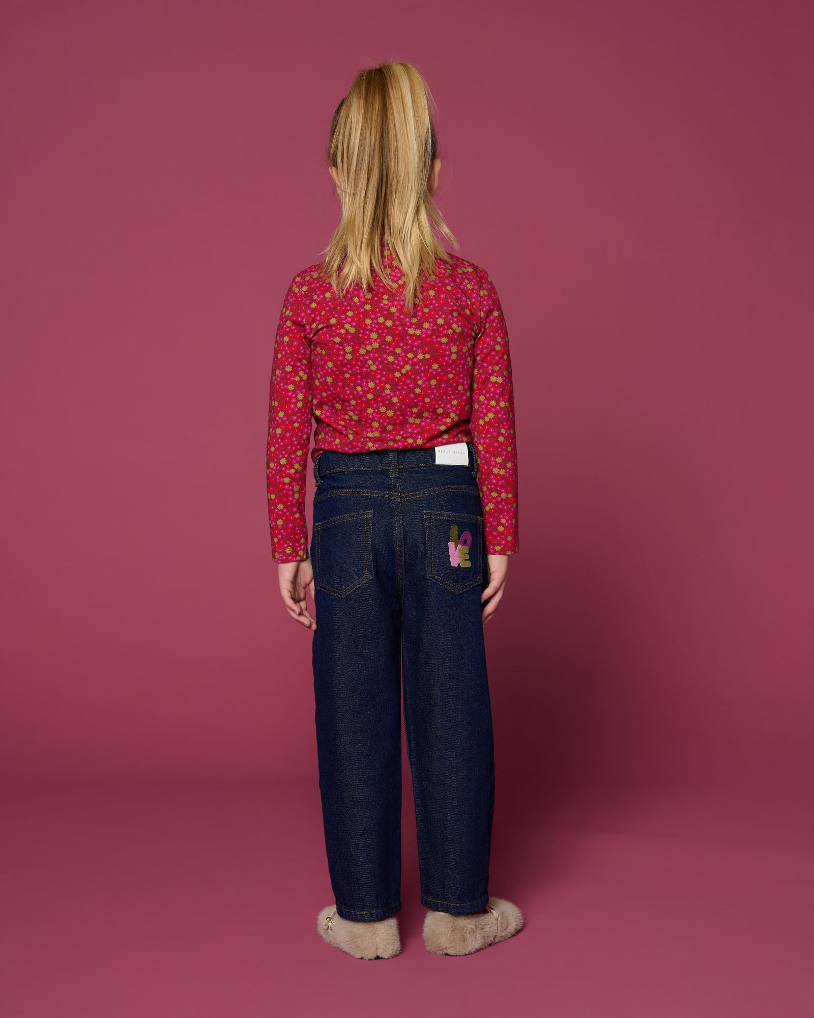 achteraanzicht turtle neck winter flower van petit blush