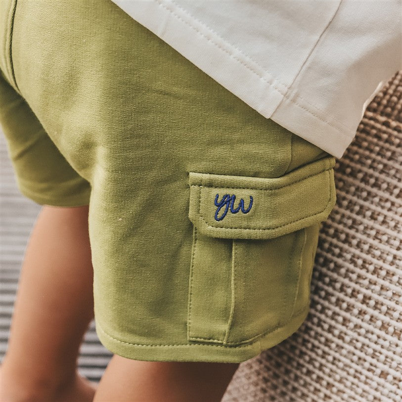 detail cargo short iguana