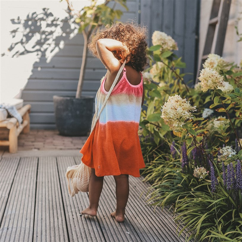 achterzijde zomerjurk in badstof met tie dye effect