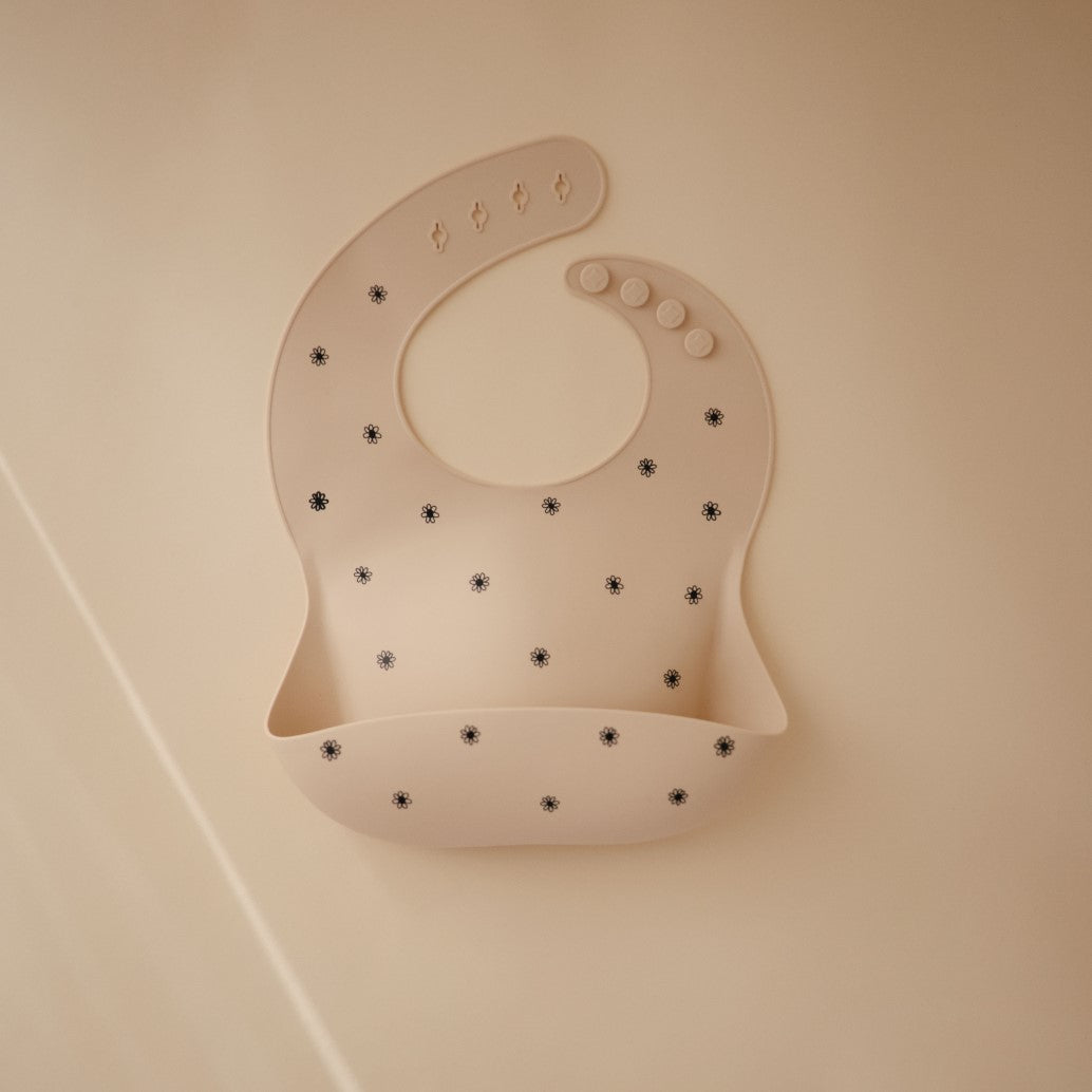 Silicone Slab Black Daisy
