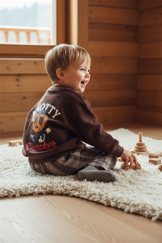 Donkerbruine peuter sweater met rugprint