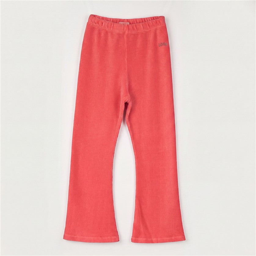 Koraalkleurige flared corduroy broek voor meisjes met LOTIE borduring.
