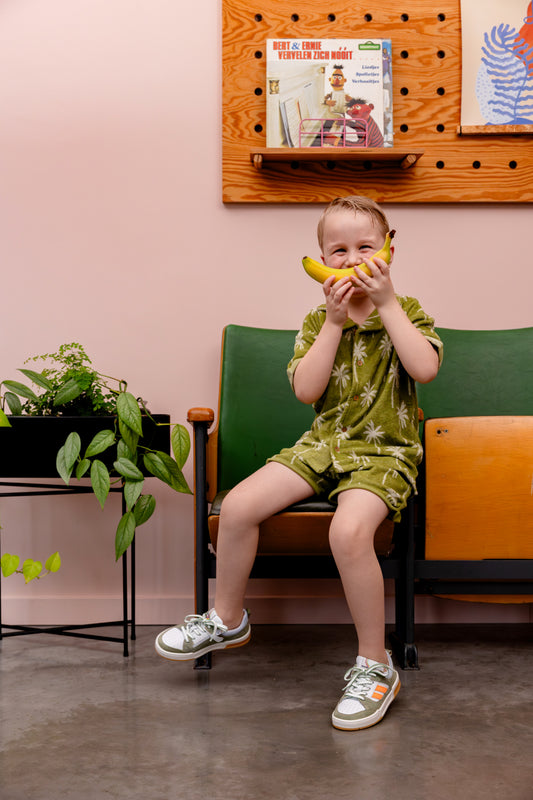 Sfeerbeeld short en hemd met palmboom print