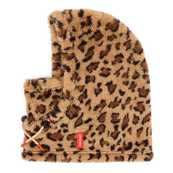 Warme fleece bivakmuts voor kinderen met luipaardprint.