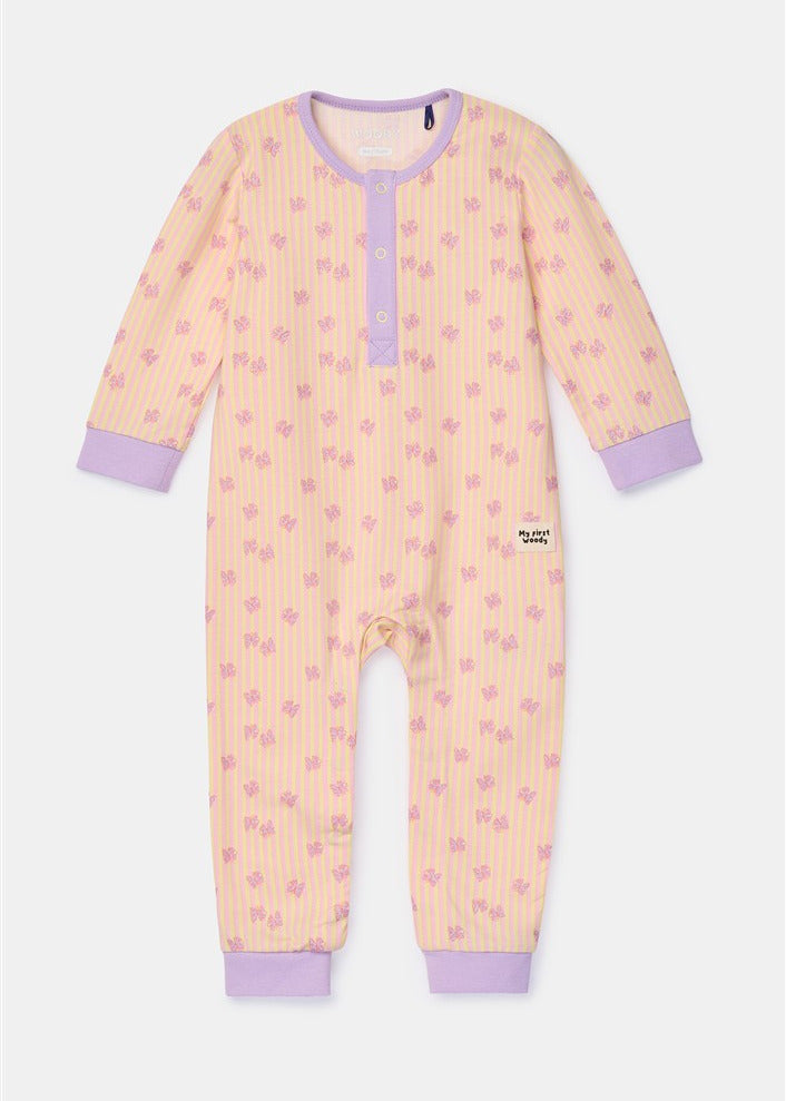 roze gele gestreepte pyjama voor baby met vlinderprint van woody