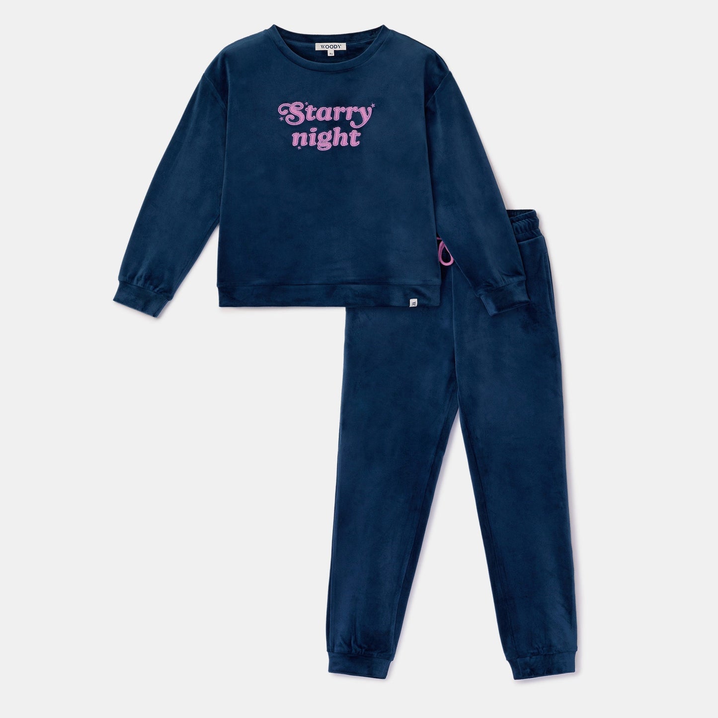 Donkerblauwe velours pyjama met Starry Night patch.