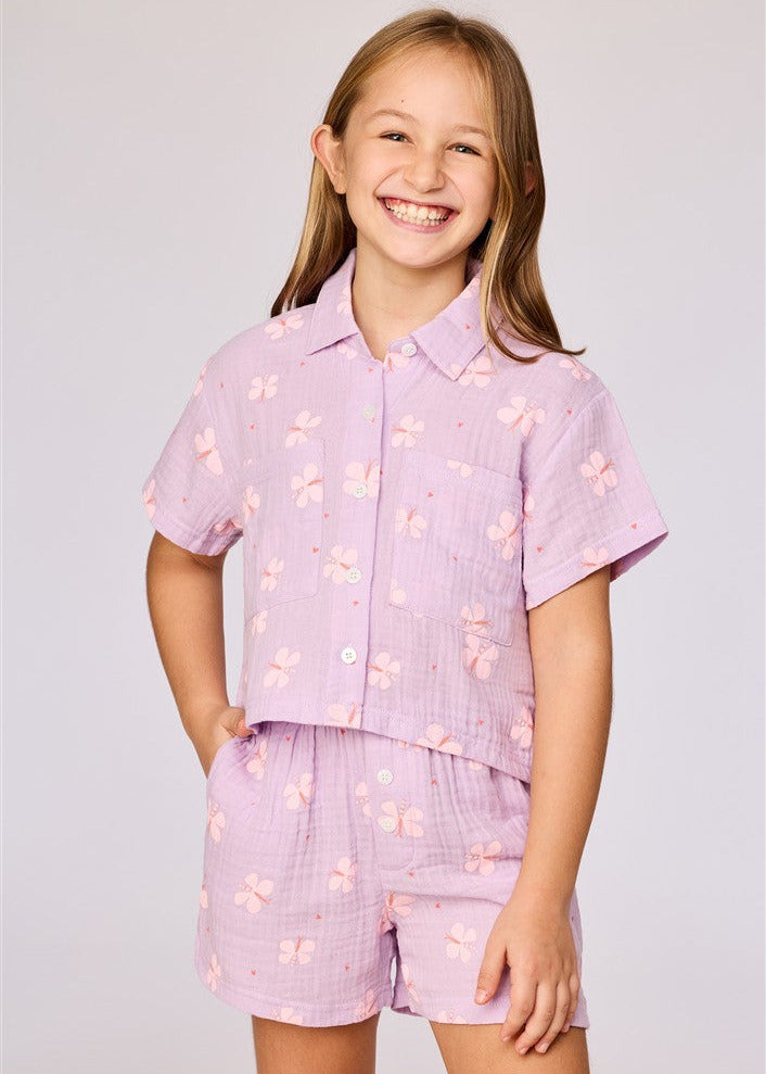 lila kinderpyjama met vlinderprint van woody