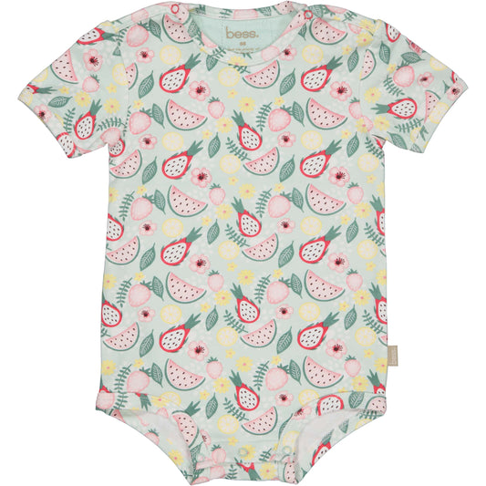 Voorzijde romper voor baby in mintkleur met zomerse fruitprint in roze tinten van BESS