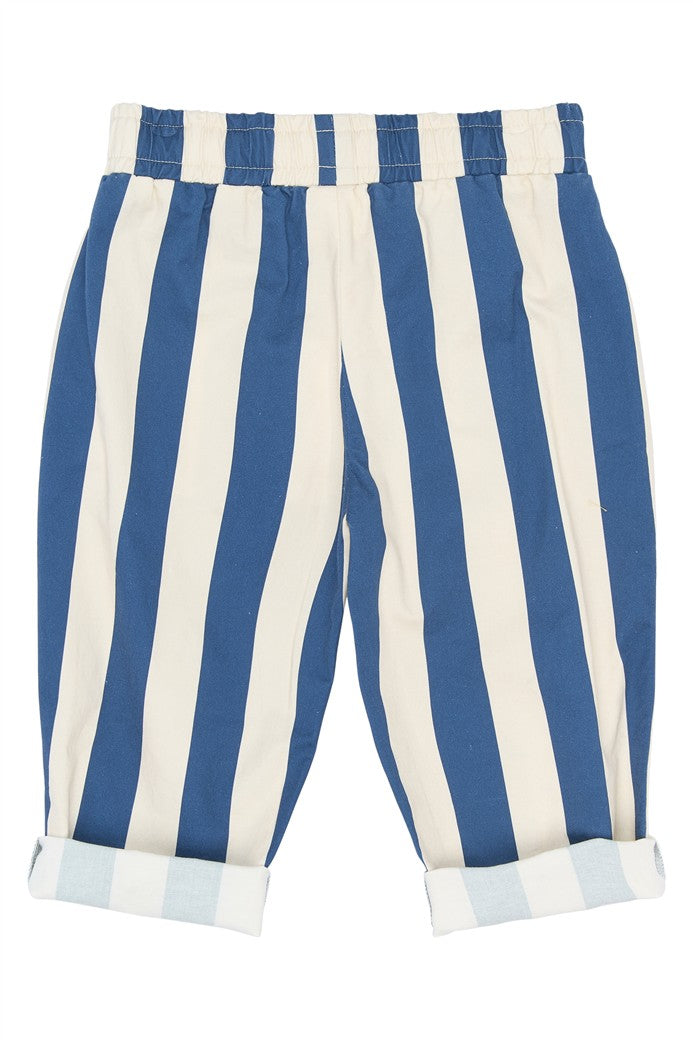Achterkant wit-blauwe baggy pants