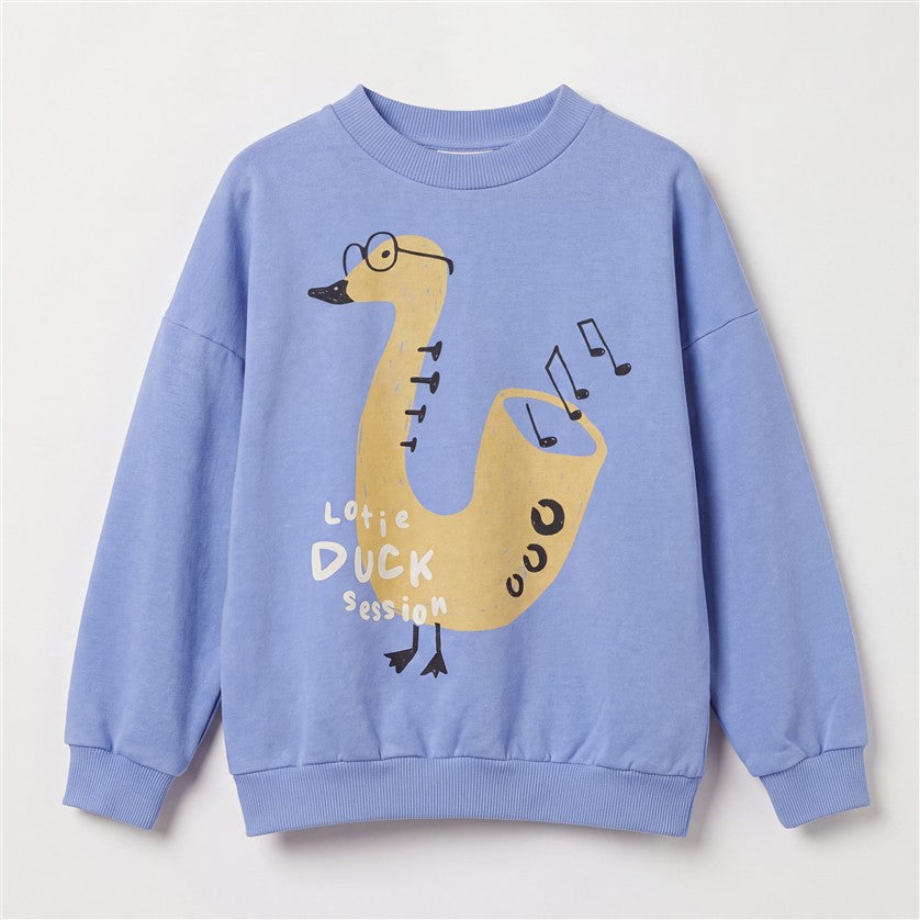 Lavendelkleurige kindersweater van Lötiekids met eend in saxofoonvorm.