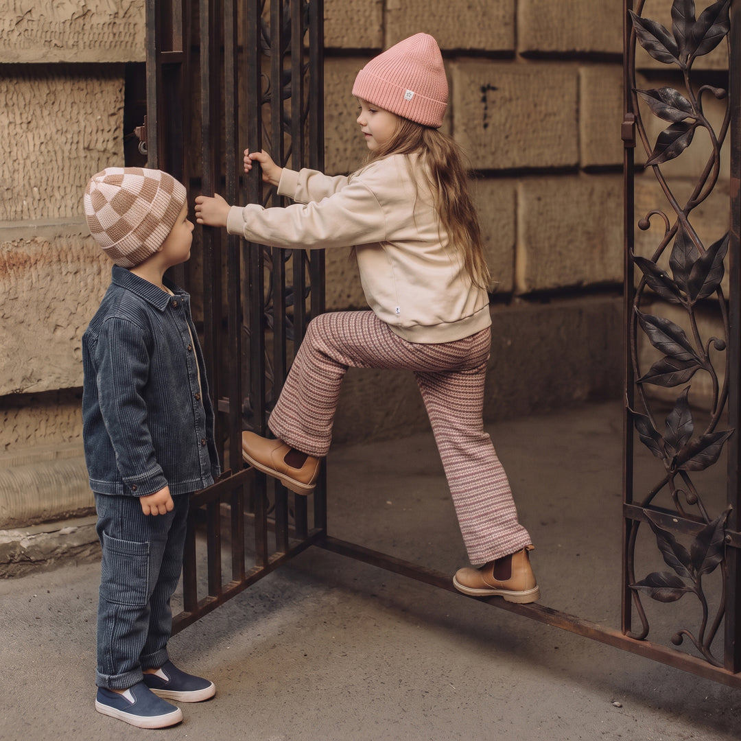 Jongens shirt en broek in washed ribstof.